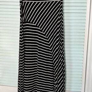 Black and White Striped Women's Skirt